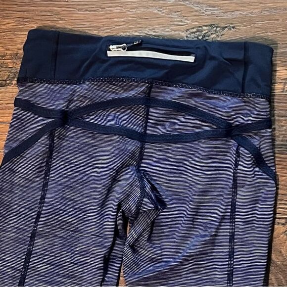 Lululemon Athletica Capri pants size 4 - Picture 7 of 12